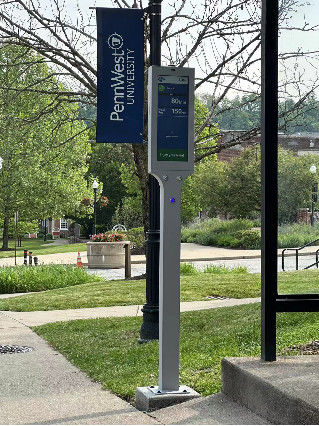 Nieuwste bedrijfsoplossingen over Super Slim Bus Stop Buitenstaande tentoonstelling in Amsterdam Nederland